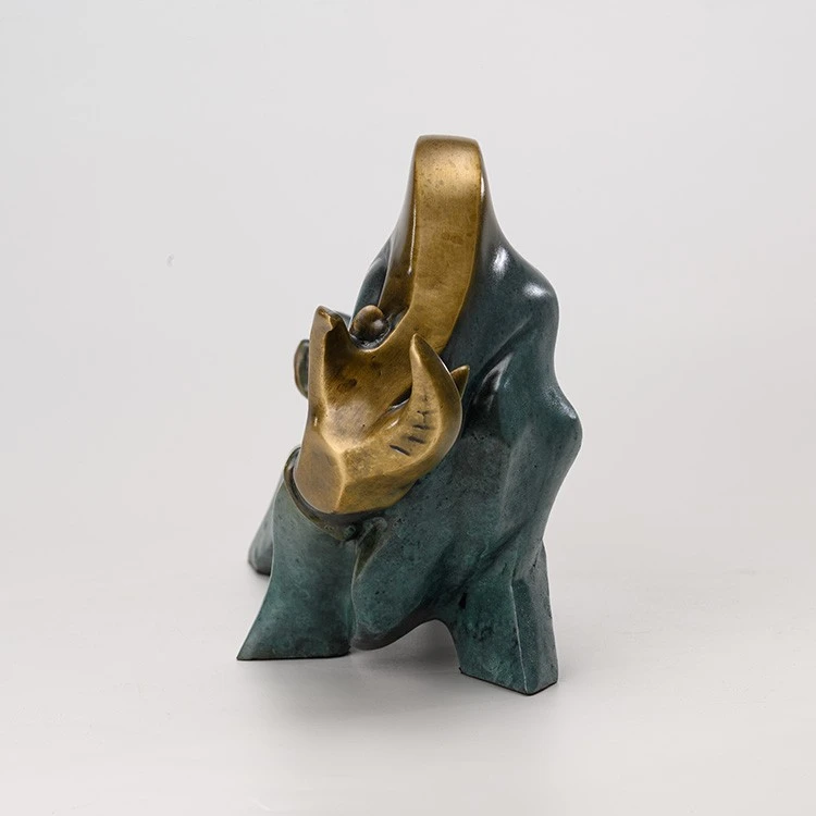 Bronze Statue Of A Bull suppliers